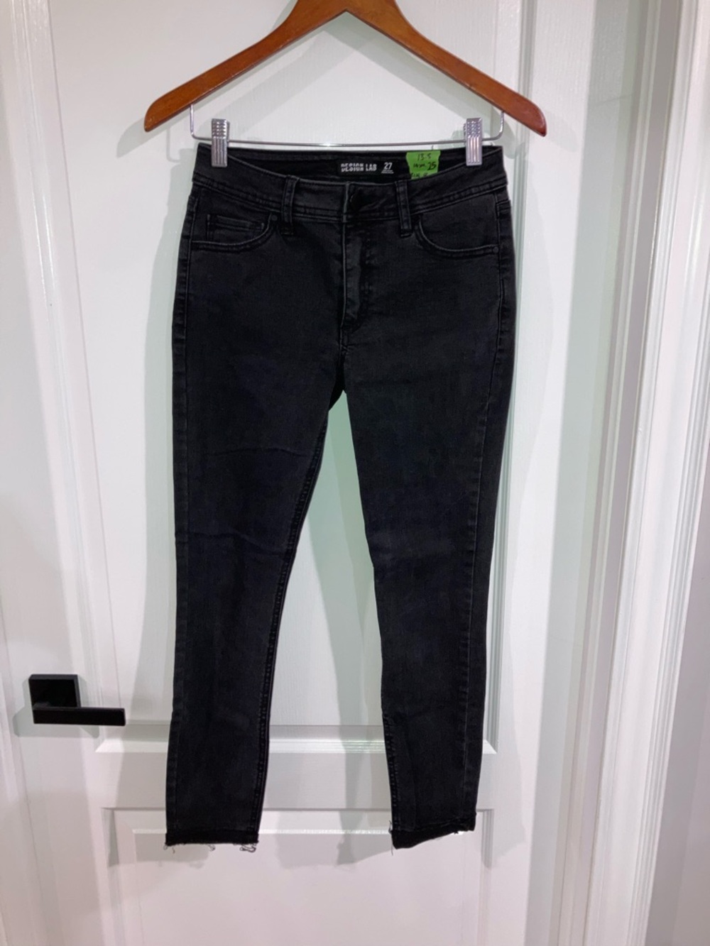 Design Lab Black Raw Hem Skinny Jeans - size 27